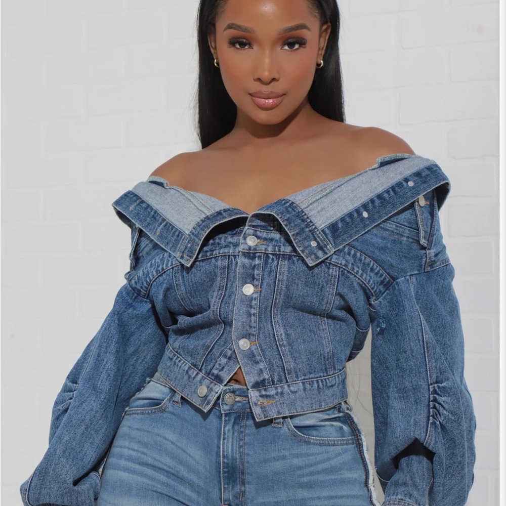 SWANK Blue Denim Off-Shoulder Jacket